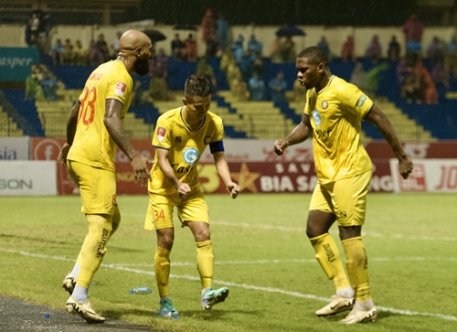 Vòng 18 V-League 2023-2024: Đông Á Thanh Hóa tìm lại niềm vui chiến thắng

